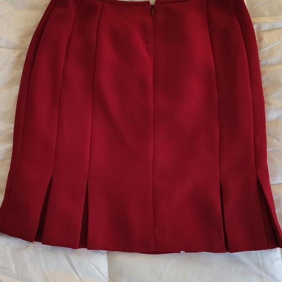Tahari skirtsuit petite red size 6 - Picture 14 of 16